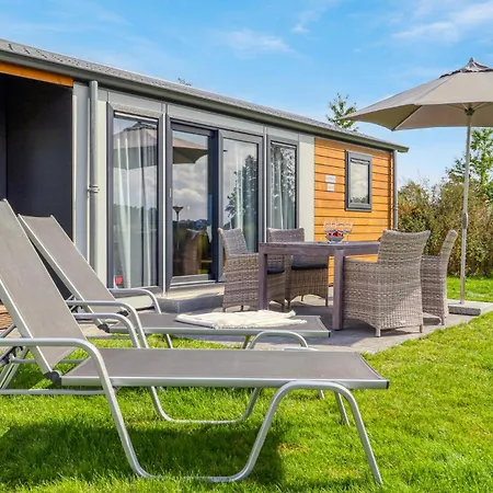 Holiday home Stunning In Suesel With Wifi *